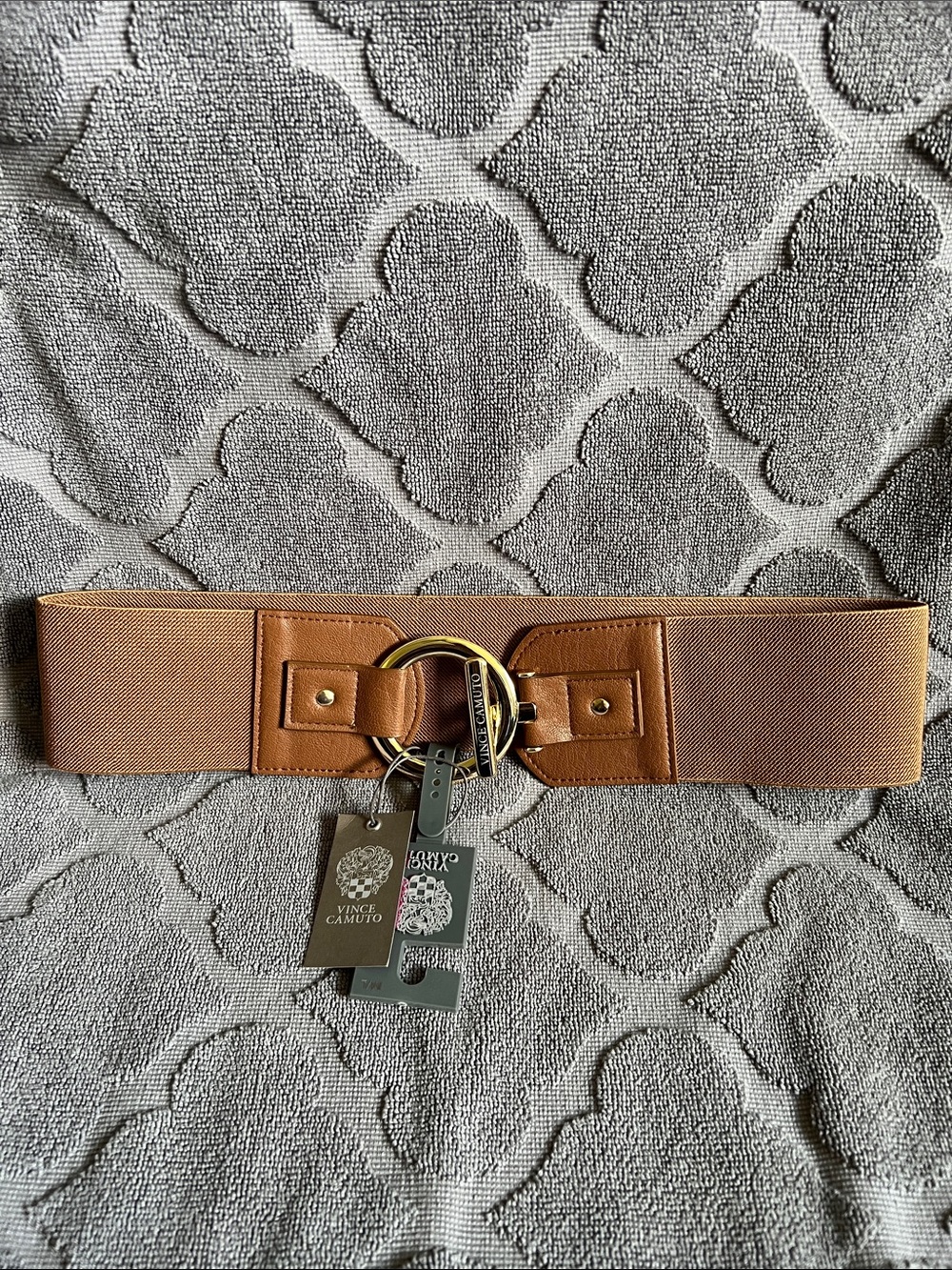 NEW Vince Camuto Wide Brown Cognac Stretch Belt with Gold Accents - Picture 6 of 8